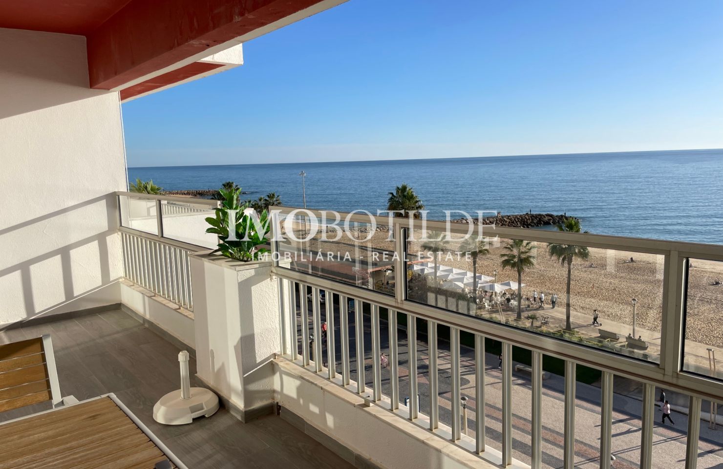 SEA FRONT APARTMENT QUARTEIRA